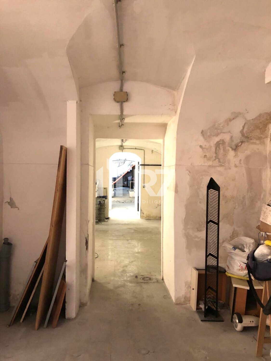 ROMA SAN GIOVANNI NEGOZIO IN VENDITA 12